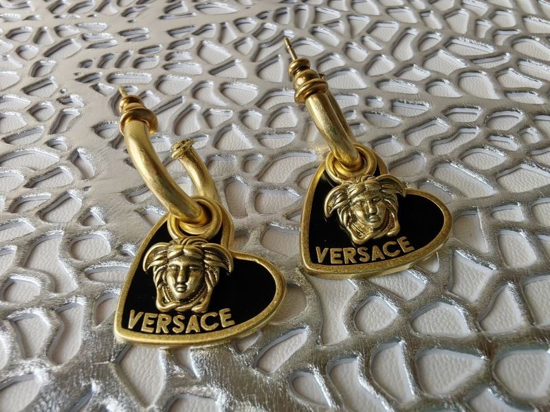 VERSACE